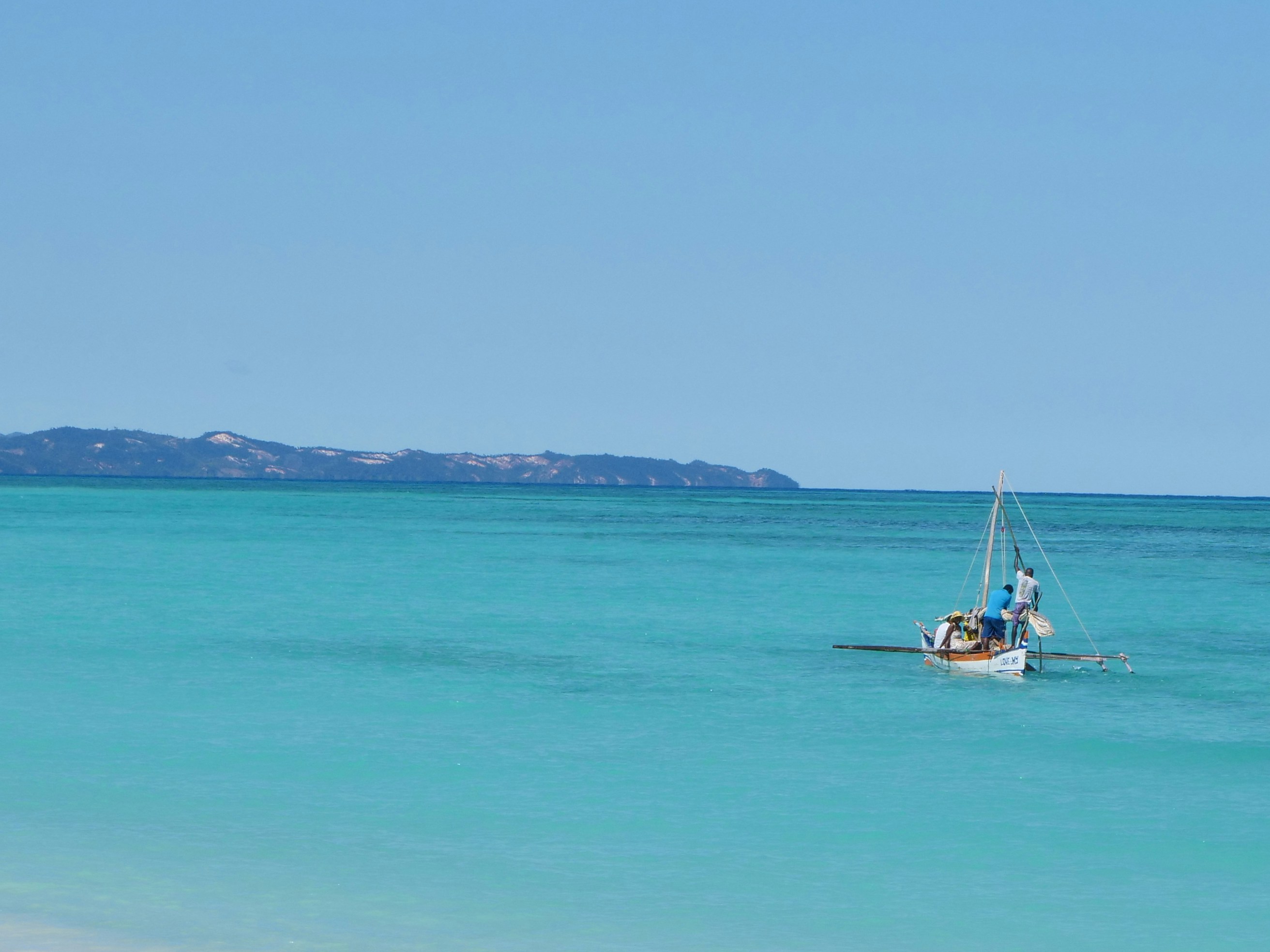 Plage de sable blanc de Nosy Iranja